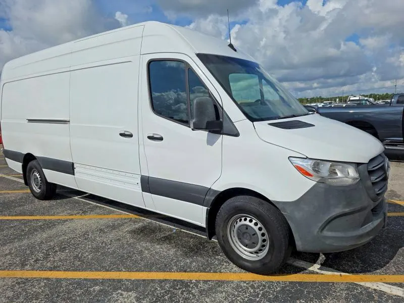 2023 Mercedes Benz Sprinter 2500