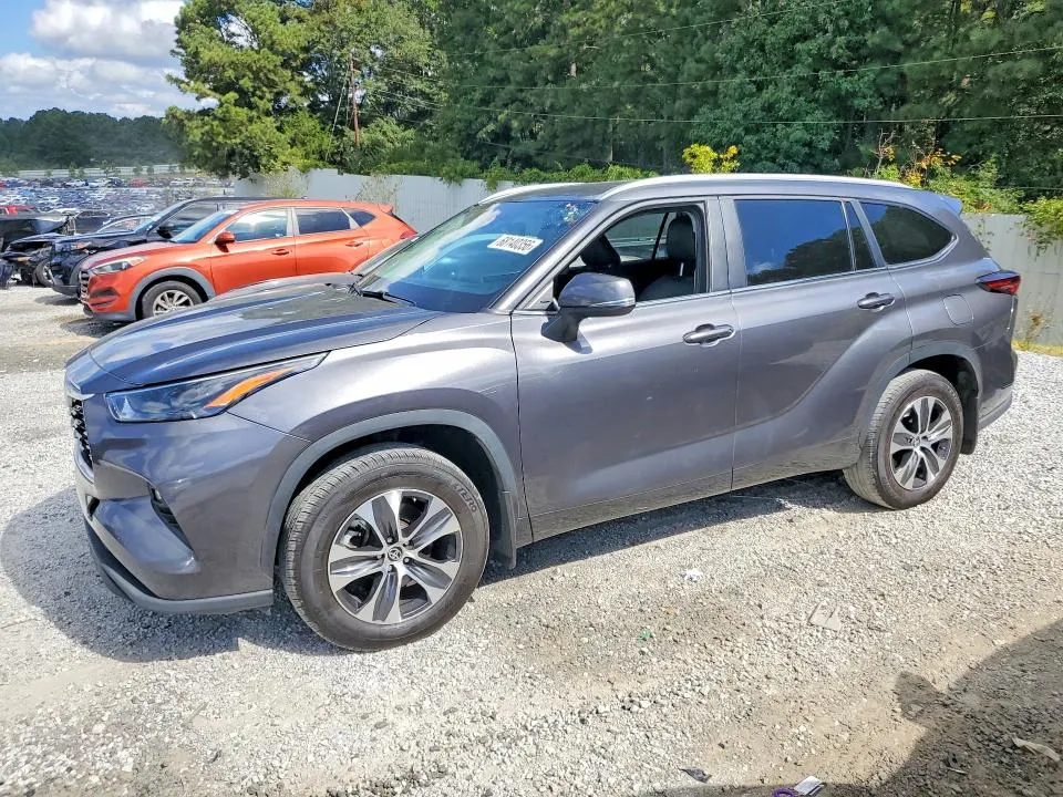 2024 Toyota Highlander Xle
