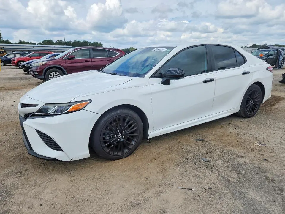 2020 Toyota Camry Se Nightshade