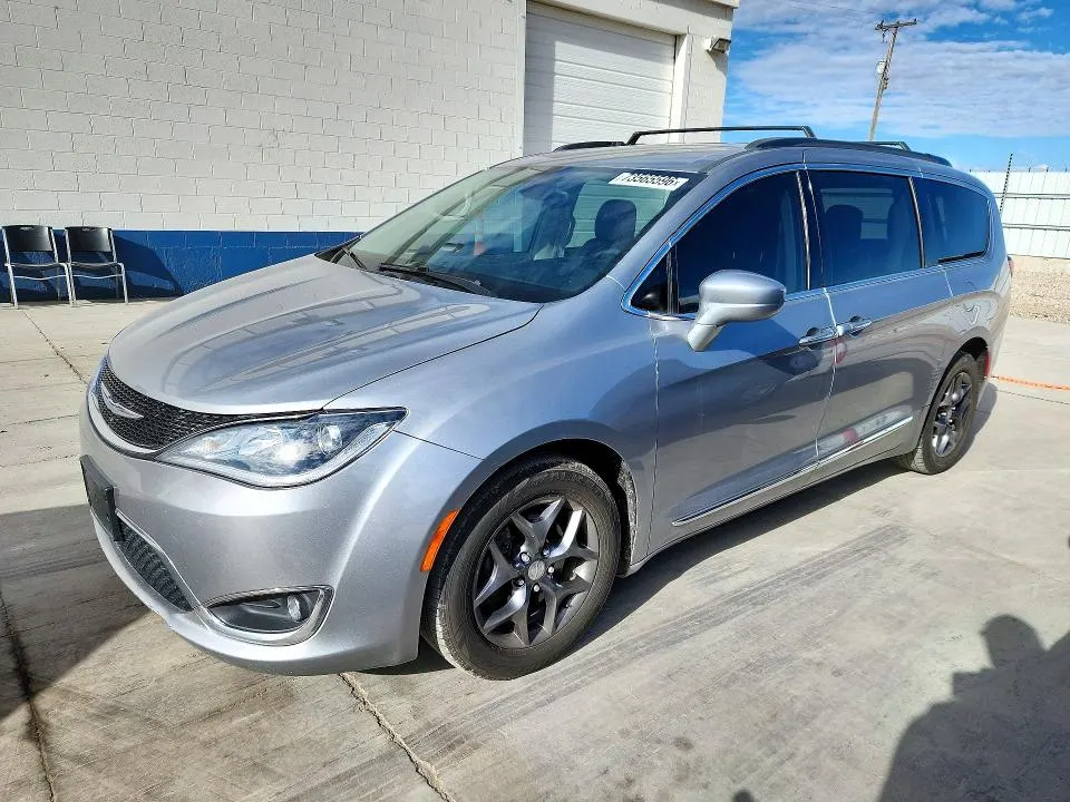 2017 Chrysler Pacifica Touring L